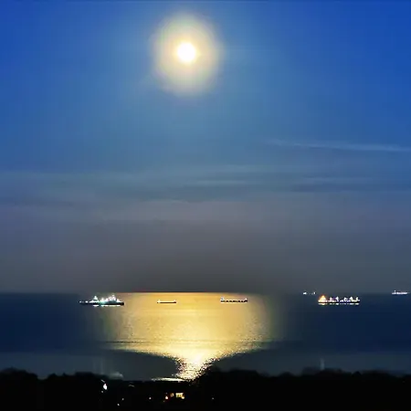 Basoto Appartement *